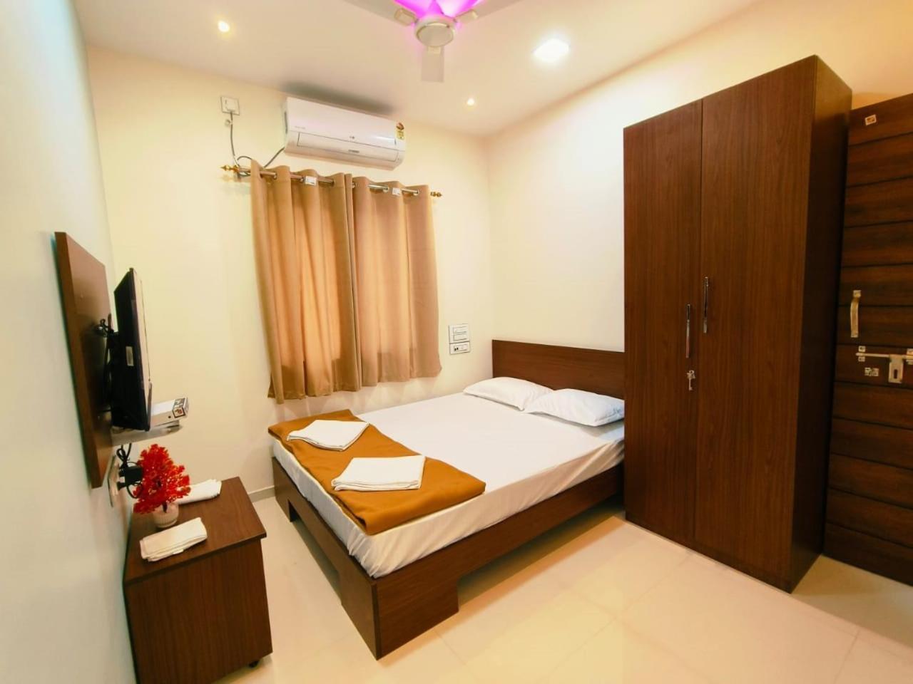Hotel Ashokraj Kolhapur Exterior photo