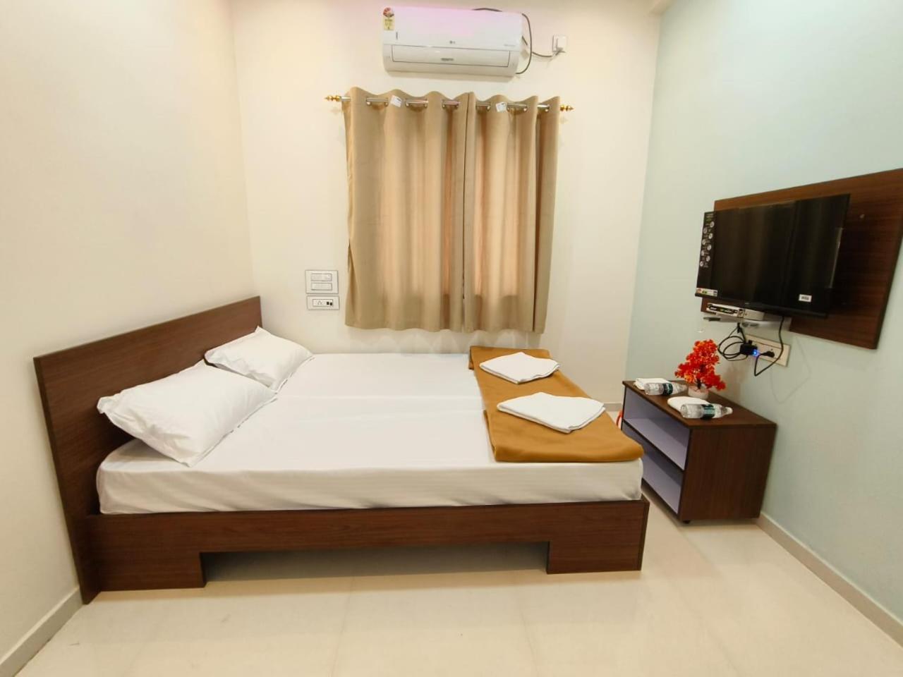 Hotel Ashokraj Kolhapur Exterior photo